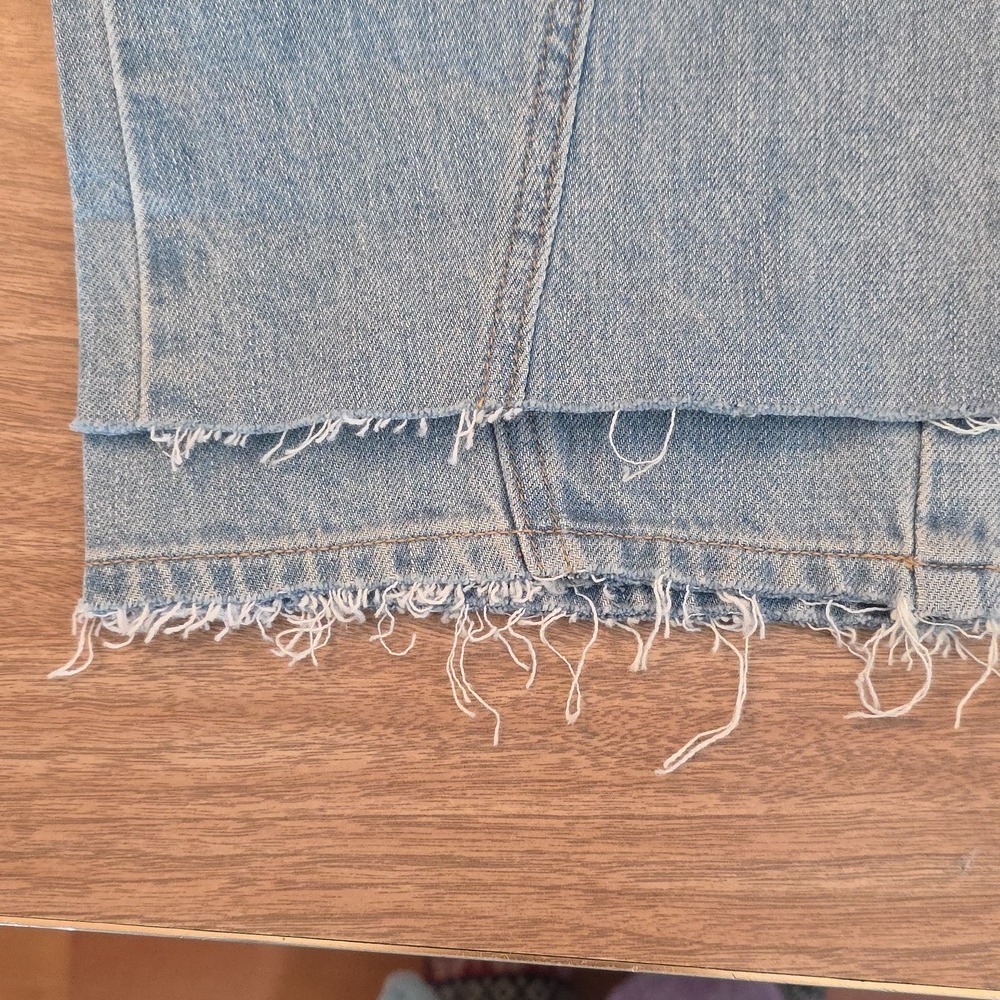 Pistola Forever Jeans Light Flared High Rise Light Wash Size 26 NWOT Raw Hem - Picture 7 of 16